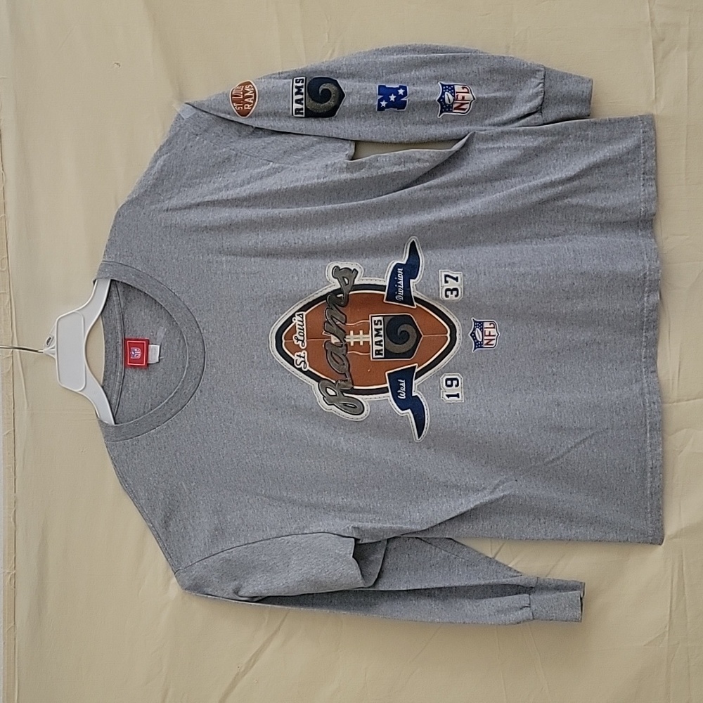Old school St Louis Rams tshirt